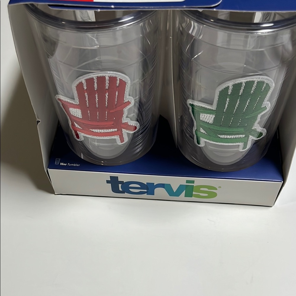 Tervis Tumblers plastic Insulated (set of 4) Double -Wall reusable cups.